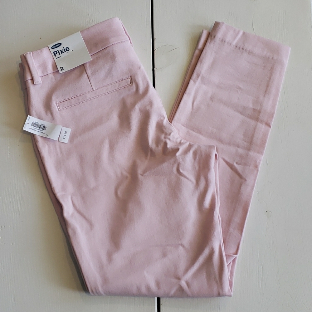 NWT Old Navy Pixie Ankle Pants Size 2
